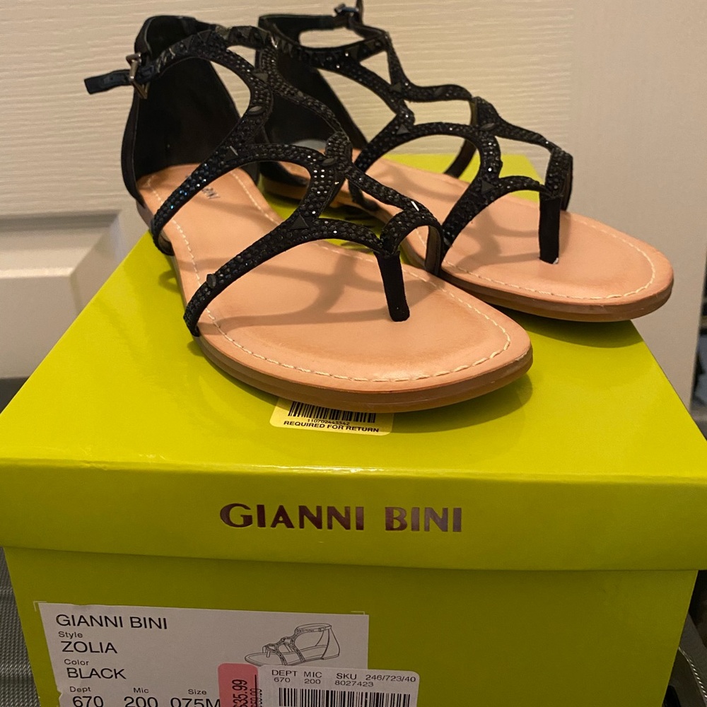 Gianni Bini Zolia black sandals